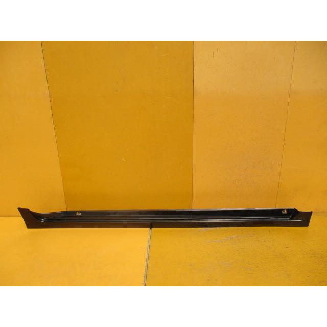 LEXUSCT200Fスポーツサイドステップボディーロッカパネルモール右側用 