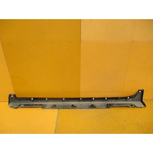 LEXUSCT200Fスポーツサイドステップボディーロッカパネルモール右側用 