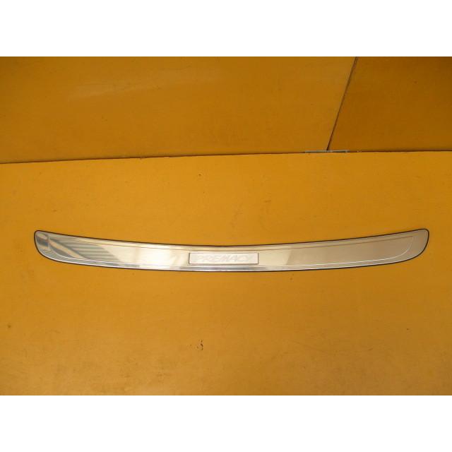 プレマシー CW系 CWEAW CWEFW 前期 純正リヤバンパーステップガード