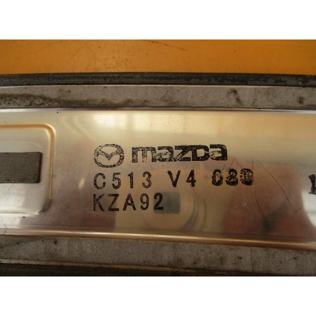 プレマシー CW系 CWEAW CWEFW 前期 純正リヤバンパーステップガード