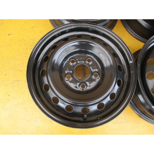 トヨタ純正 ヴォクシー ノア 80系 ZRR80G ZRR85G ZRR80W ZRR85W 純正