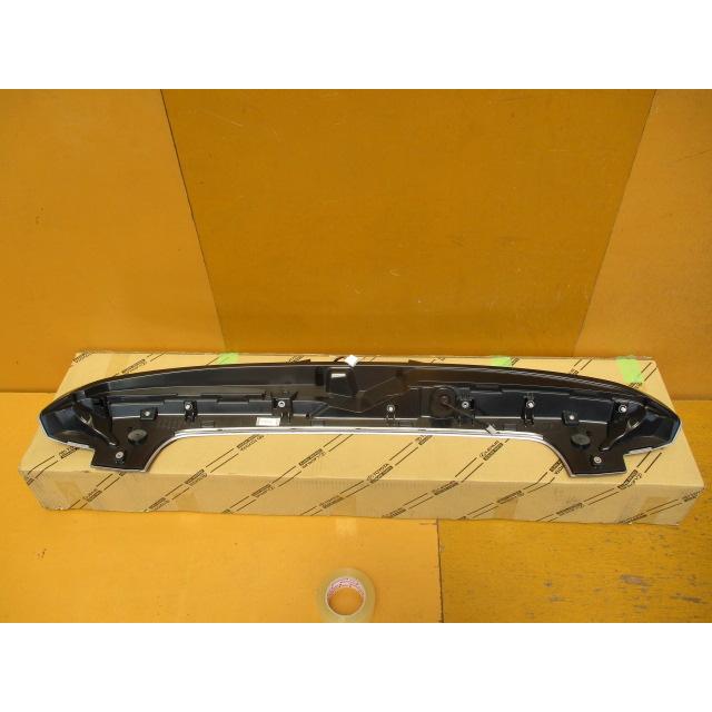 NOAH ノア 90系 ZWR90W ZWR95W 純正リヤルーフスポイラー76085-V1010