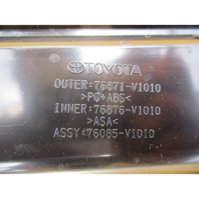 NOAH ノア 90系 ZWR90W ZWR95W 純正リヤルーフスポイラー76085-V1010