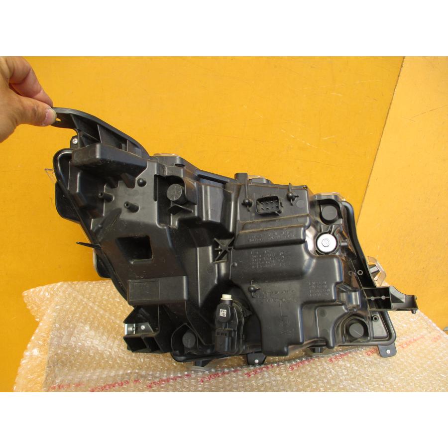 ルーミー M900A/M910A 後期 純正LEDヘッドライト左側 STANLEY W6242