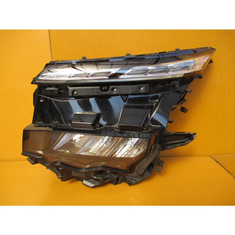 ヴォクシー　トヨタ　純正　ヘッドライト　MZRA90W VOXY ヴォクシー VOXY 90系 MZRA90W ZWR90W 純正LED左ヘッドライト ICHIKOH