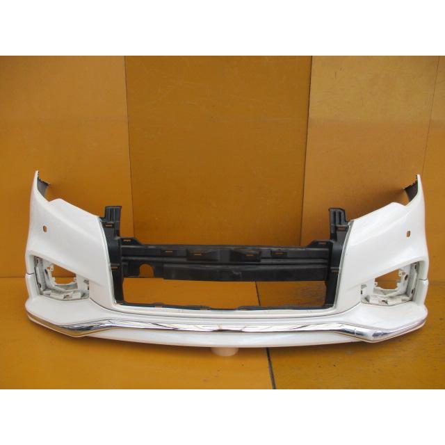 エルグランド(E52)後期 ハイウェイスター用!純正フロントバンパー/純正 