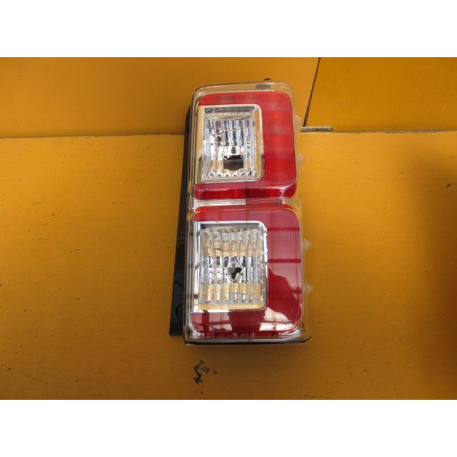 ウェイク LA700S 右テールランプ TOKAIDENSO 20518R ウェイク(LA700S/LA710S)用!純正右テールランプ TOKAIDENSO 20518R