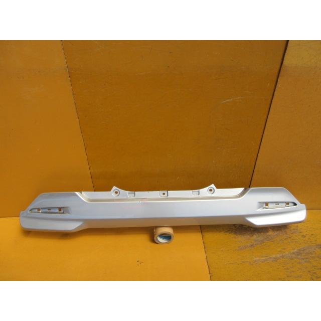 ルーミー/タンク(M900A/M910A)用!純正リヤバンパー シルバー 52159
