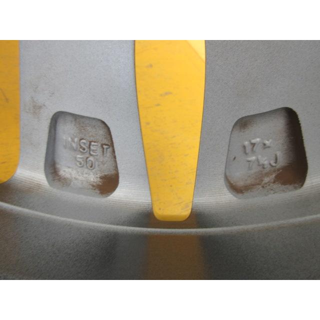 カローラツーリング ZWE211W ZWE214W ZRE212W NRE210W純正アルミ