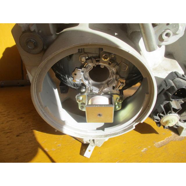 シエンタ(NCP81G/NCP85G 80系)後期用 純正HIDヘッドライト 右側 運転席