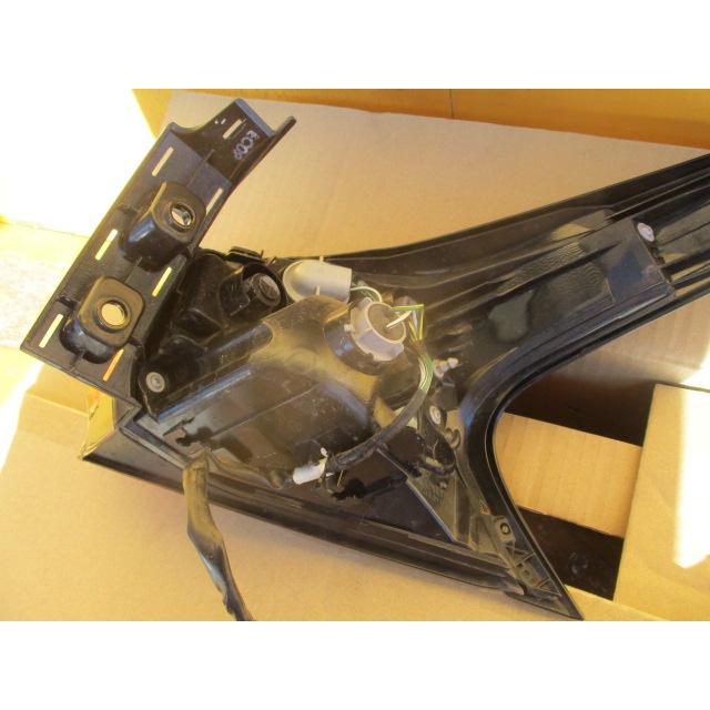 レクサス NX AGZ10/AGZ15 AYZ10/AYZ15用!純正テールレンズ/テール
