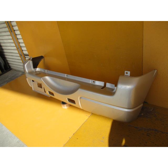スズキ ジムニー JB23W用 純正リヤバンパー シャンパン 71811-81AA0