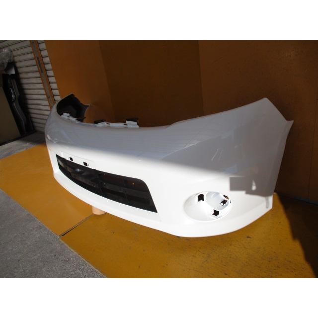 セレナ(C25)ハイウェイスター 後期用!純正フロントバンパー パール(QX1 