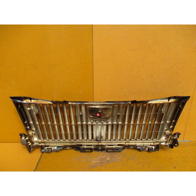 エスクァイア(ZRR80G/ZRR85G/ZWR80G)前期用!純正ラジエターグリル 純正