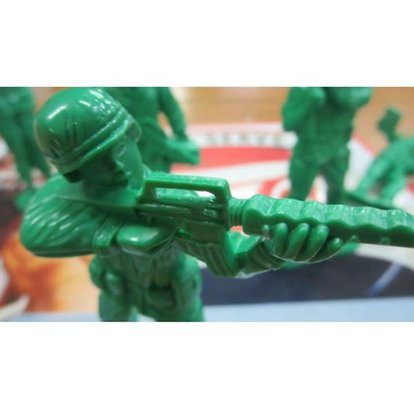 ミリタリー ジャンボ ソルジャー 兵隊のおもちゃ 8タイプ 1体単位での