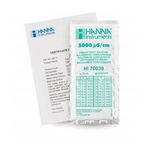 ハンナ　EC標準液(スタンダードタイプ)5000 μS/cm @25℃ 証明書付 20mL×25袋 HI 70039C（1回使い切り袋入りタイプ）