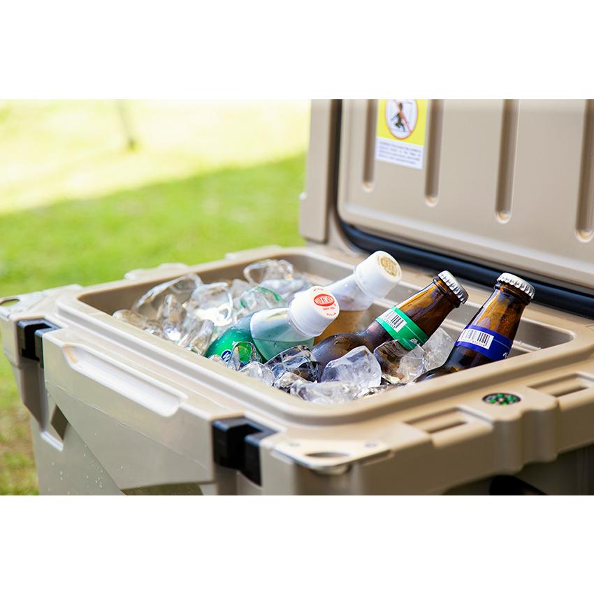 ハードクーラーボックス 45QT (42.8L) ステッカー付 アーミーカモ 迷彩 大型 最強 アウトドア キャンプ 保冷 付属品ありの画像