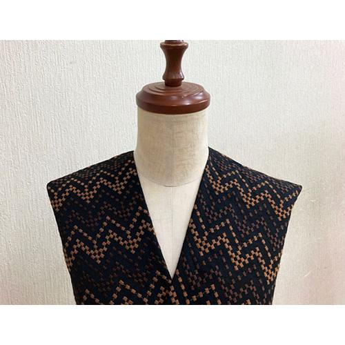 ピクセルアート風レトロ幾何学柄 刺繍生地 国産 （4色）【1個