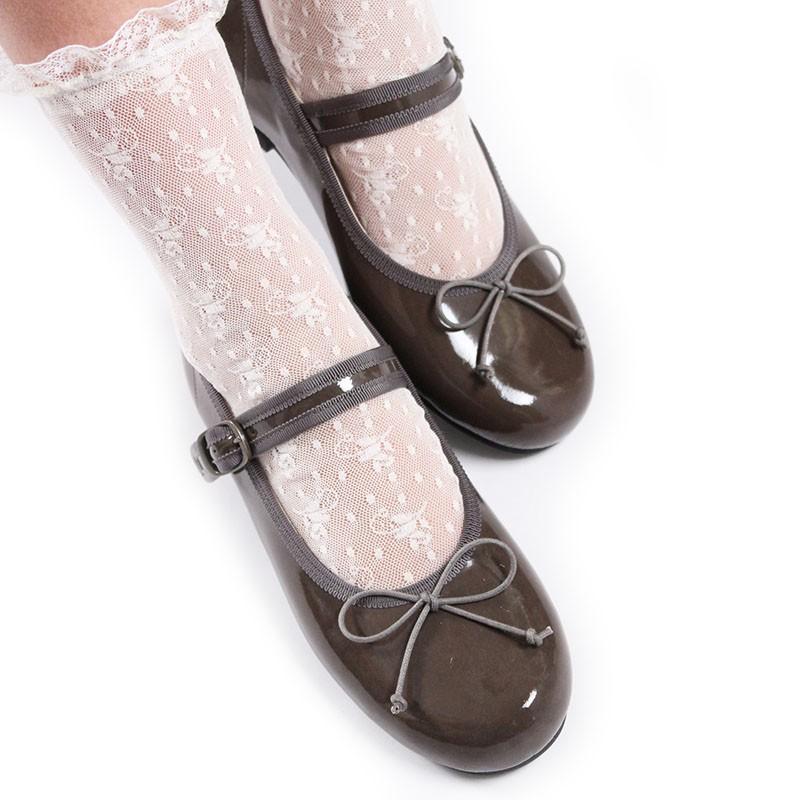 黒 エナメル バレエシューズ リボン付き リボン付きブラックバレエシューズ 黒 リボン付きバレエシューズ