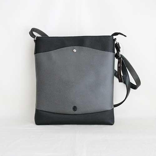 ピオンボ Piombo Pgm 03 メンズ バッグ スクエアdパック 楽天 ショルダーバッグ ショルダー シンプル高機能 セール ミストフォルツァ 好きにおすすめ 男性 Pgm 03 革 財布 バッグ専門店 ラファン 通販 Yahoo ショッピング