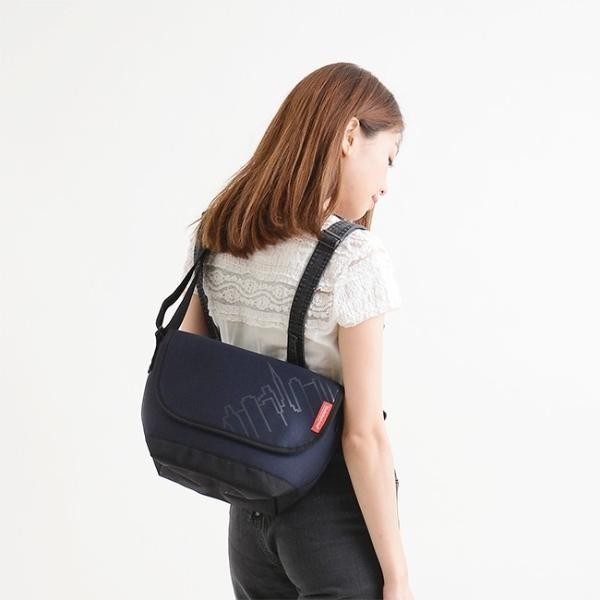 マンハッタンポーテージ Manhattan Portage Neoprene Casual Messenger BagJR メッセンジャーバッグ ショルダーバッグ MP1605JRNP2-BLK | Manhattan Portage | 04