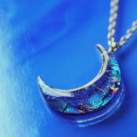 光輝 上弦の月 ガラスアクセ ネックレス ペンダント ダイカット 平面造形 タイプ 0215 ラフォルム ガラスジュエリー 通販 Yahoo ショッピング