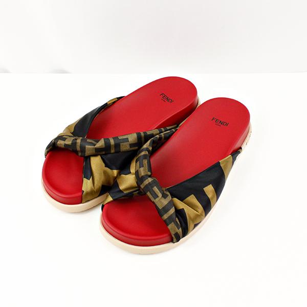 FENDI（フェンディ） FF Logo Slide FFロゴ スライド レディース 
