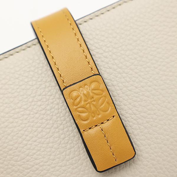 ロエベ 二つ折り財布 C660S87X01 LOEWE（ロエベ） VERTICAL WALLET M C660S87X01 二つ折り財布