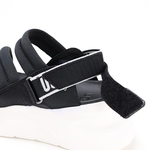 UGG ブラック スポーツサンダル UGG アグ LA Sun サンダル スポーツサンダル プラットフォーム