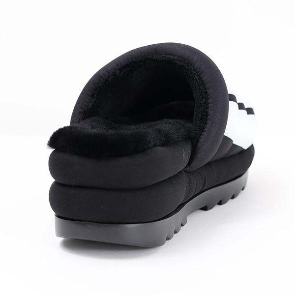 UGG（アグ） Maxi Slide Logo サンダル プラットフォーム 厚底