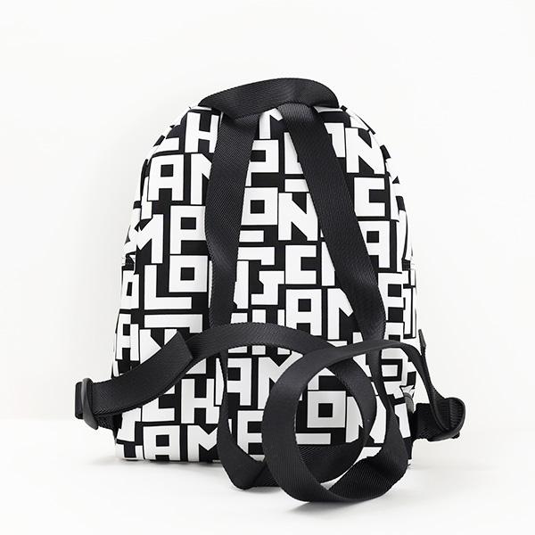 新品タグ ロンシャン プリアージュクラブ 折りたたみリュック ホワイト白 黒刺繍 LONGCHAMP（ロンシャン） LE PLIAGE LGP BACKPACK リュックサック プリ
