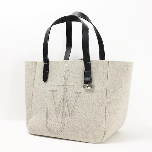 J.W.Anderson（ジェイダブリューアンダーソン） JW ANDERSON ジェイ