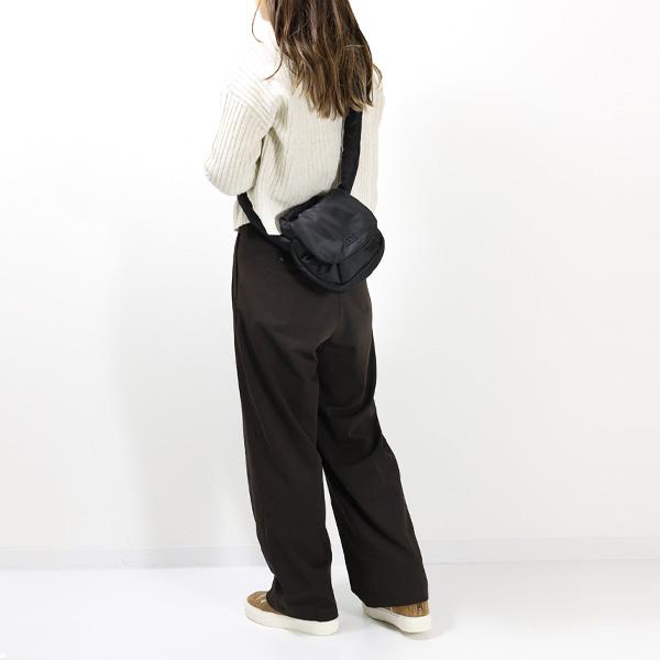 marimekko（マリメッコ） Padded Round Crossbody Bag クロスボディ