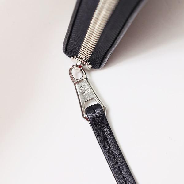 LONGCHAMP（ロンシャン） Longcham 長財布 ラウンドファスナー レザー