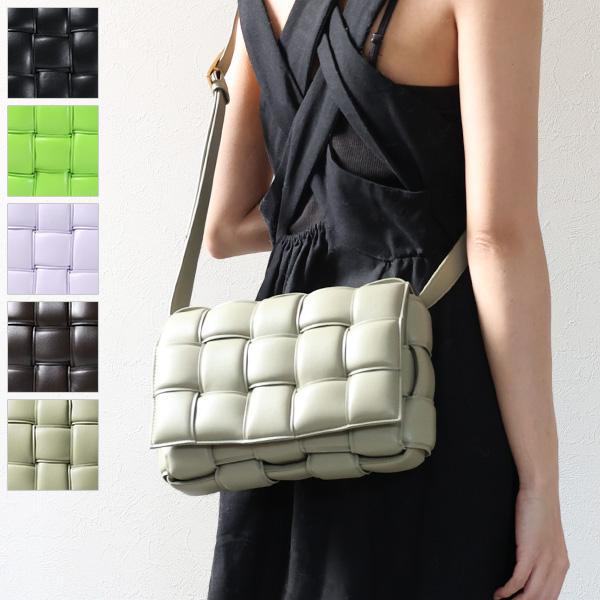 BOTTEGA VENETA（ボッテガ・ヴェネタ） CASSETTE ショルダーバッグ