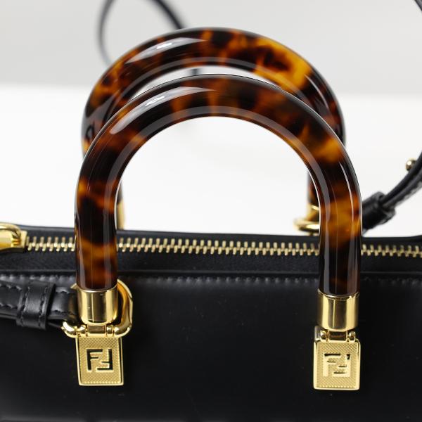 FENDI フェンディ BY THE WAY Mini Bag ハンドバッグ ショルダー FENDI フェンディ BY THE WAY Mini Bag ハンドバッグ ショルダー