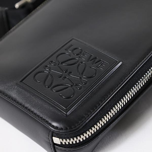 【LOEWE】アナグラム クロスボディ ミリタリーショルダーバッグユニセックス LOEWE ロエベ Vertical Crossbody Pocket ショルダーバッグ