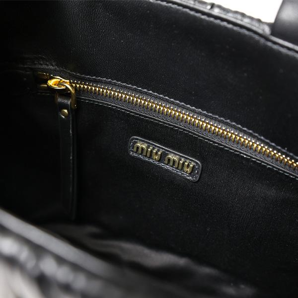 miu MIUMIU ミュウミュウ Matelasse Tote Bag トートバッグ miu MIUMIU ミュウミュウ Matelasse Tote Bag トートバッグ