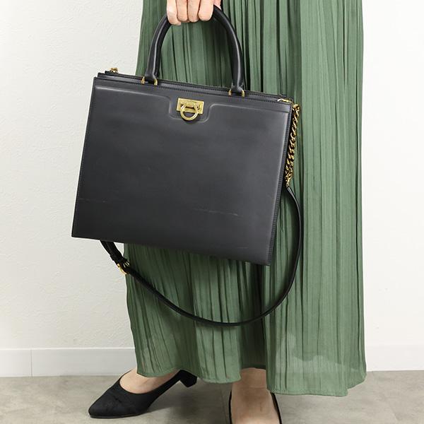 バッグ Ferragamo Gancini Leather Bag GANCINI サルヴァトーレフェラガモ HAND BAG ハンドバッグ