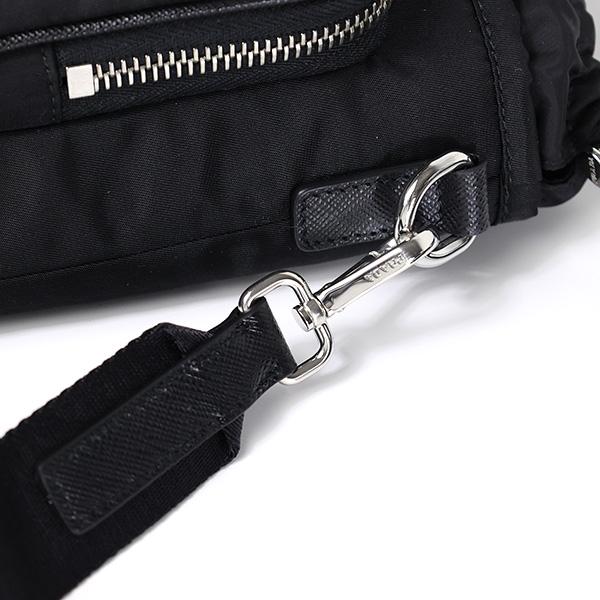 でびるん　 プラダ　ホルダー 楽天市場】【美品】プラダ【PRADA】サフィアーノ マルチポーチ スマホ