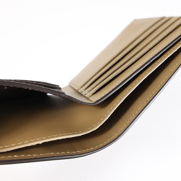 FENDI（フェンディ） 折りたたみ財布 ミニ財布 カードケース 名刺入れ