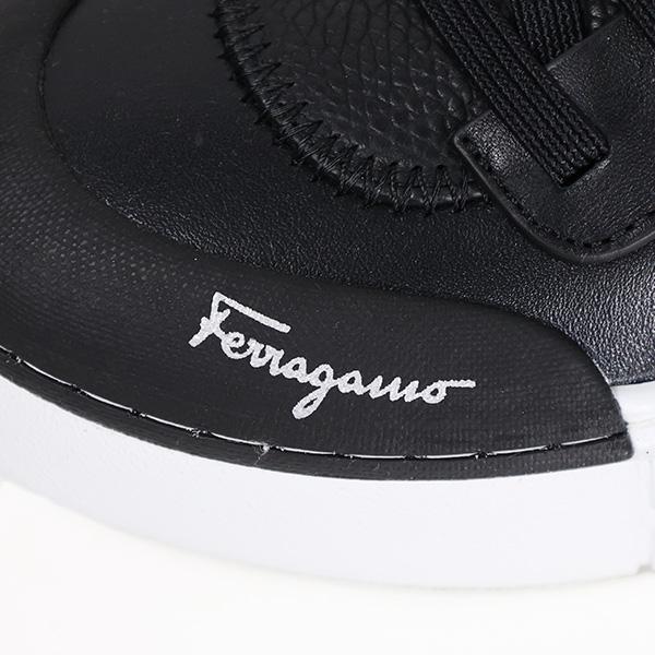 未使用✨サルヴァトーレフェラガモ　レザースニーカー　ガンチーニ　ブラック FERRAGAMO サルヴァトーレフェラガモ Gancini Sneakers