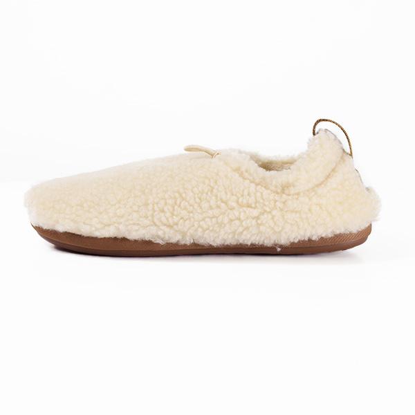 UGG（アグ） 外履きOK PLUSHY SLIPPERプラシィスリッパ スリッポン