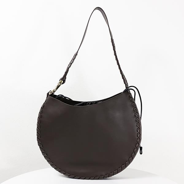 Chloe クロエ MATE Large Shoulder Bag CHC22AS570H95の画像