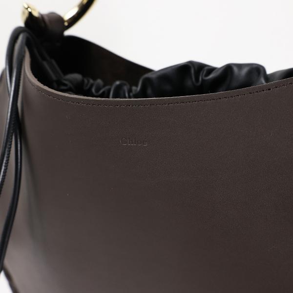 Chloe クロエ MATE Large Shoulder Bag CHC22AS570H95の画像