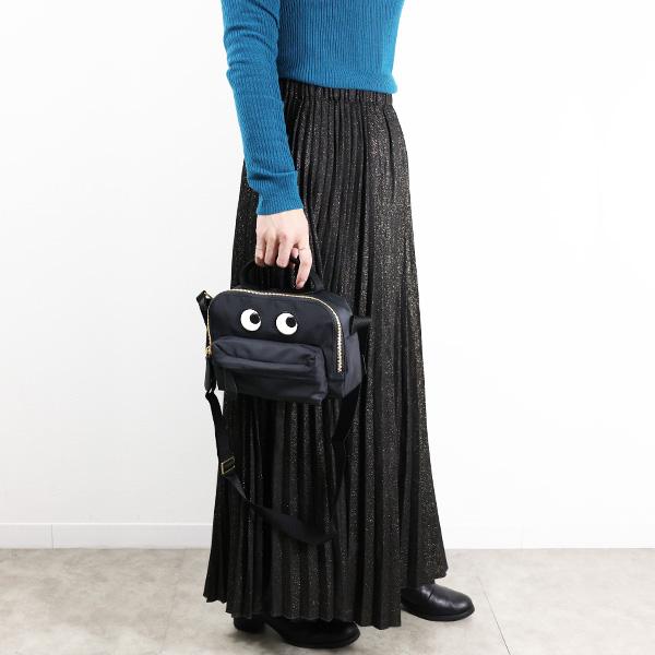ANYA HINDMARCH（アニヤ・ハインドマーチ） アイズ ショルダーバッグ