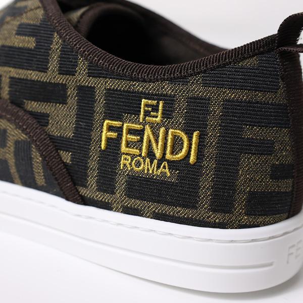FENDI（フェンディ） スニーカー スリッポン ラウンドトゥ モノグラム 
