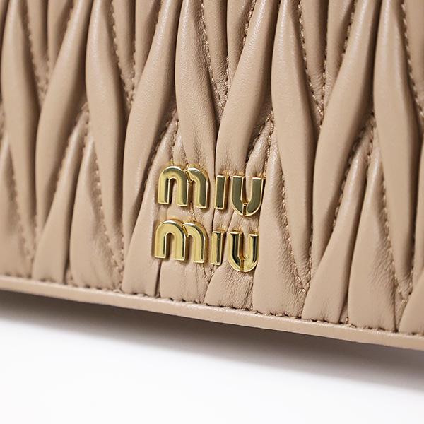 miu miu（ミュウミュウ） MATELASSE SMARTPHONE CASE スマホバッグ