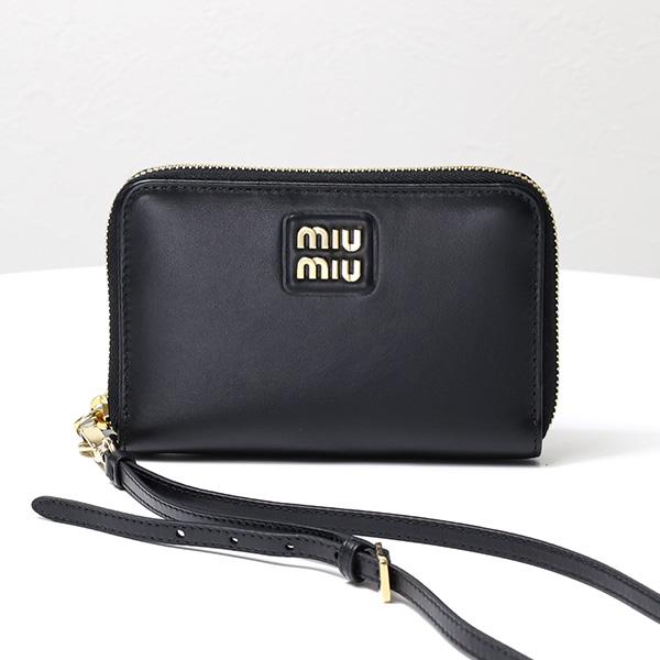 miu MiuMiu ミュウミュウ Passport Holder パスポートホルダー