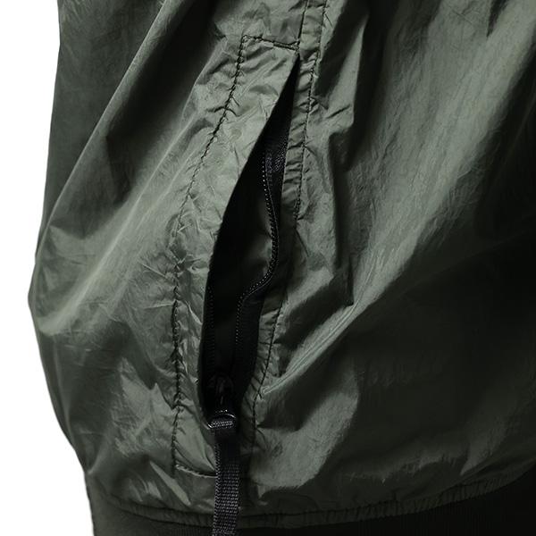 STONE ISLAND ストーンアイランド Garment Dyed Crinkle Nylon Jacket ブルゾン ジャケット フードなし ジップアップ 撥水 ナイロン 801541022の画像